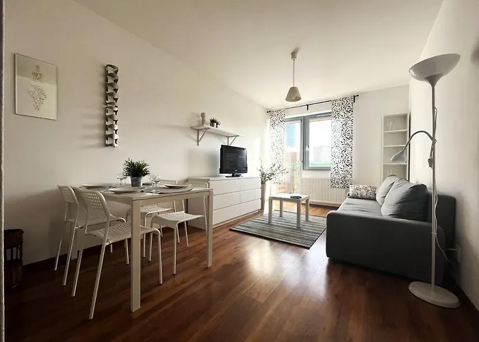 Jemiolowa Apartment ~ Self Check-In 20H ~ Lift